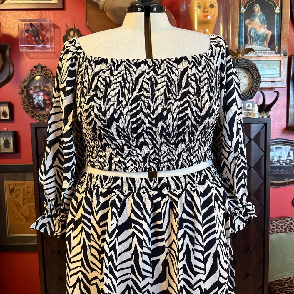 Eloquii Elements Skirt set Beige/Black Print set 22/24